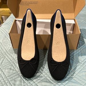 Black Rothy’s ballet flats NWOT
